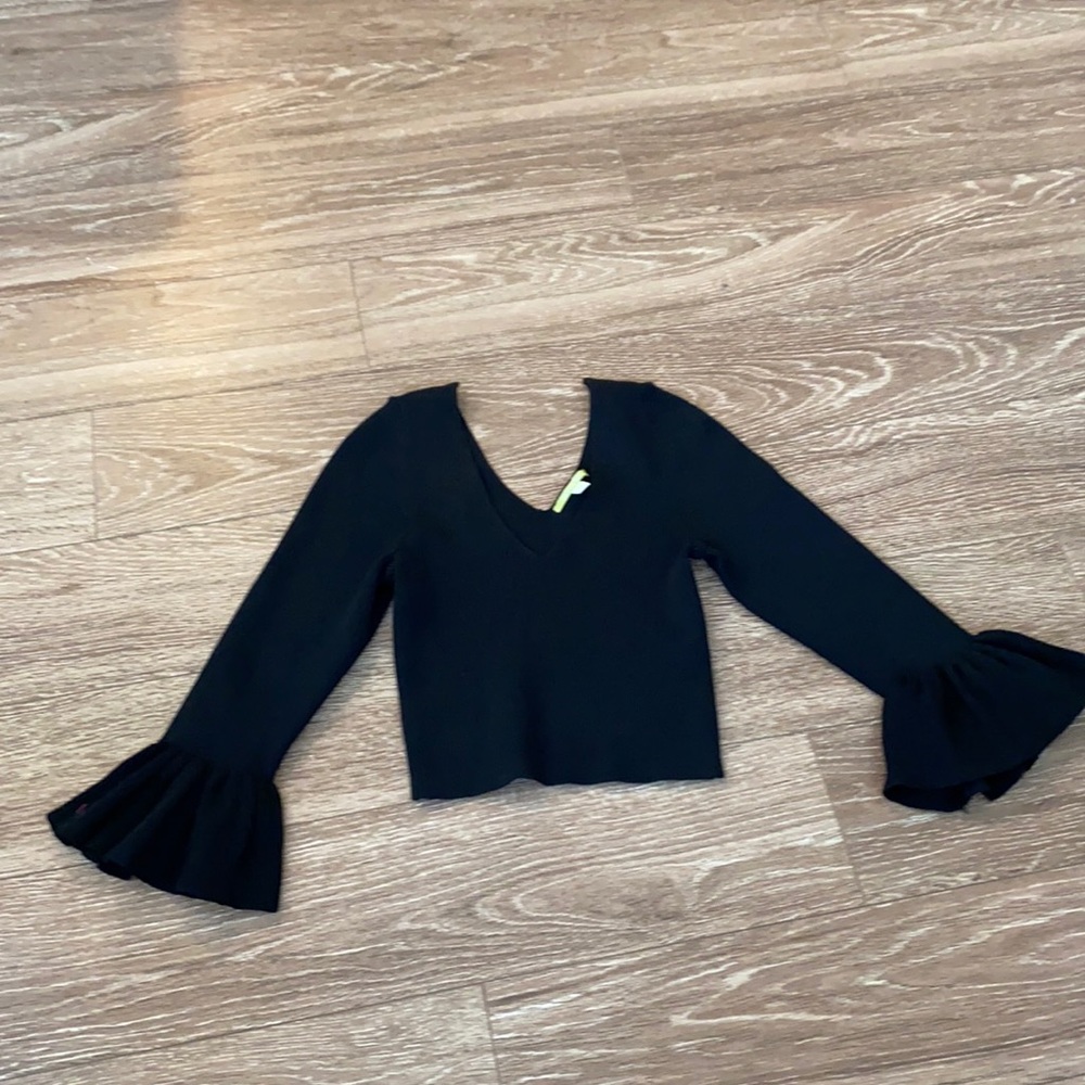 Gianni Bini cropped sweater